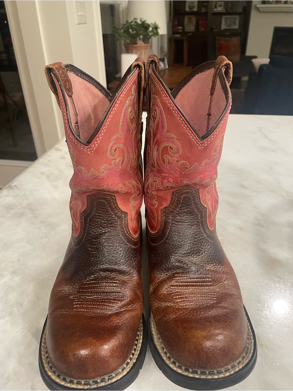 Ariat women’s  Western Boots with Pink Shaft - Classic Cowboy Style 9.5